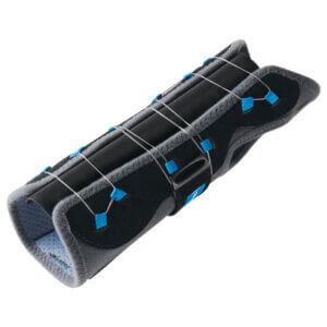 Ligaflex Pro with Quick Lacing System and breathable micro-aerated 3D fabric.